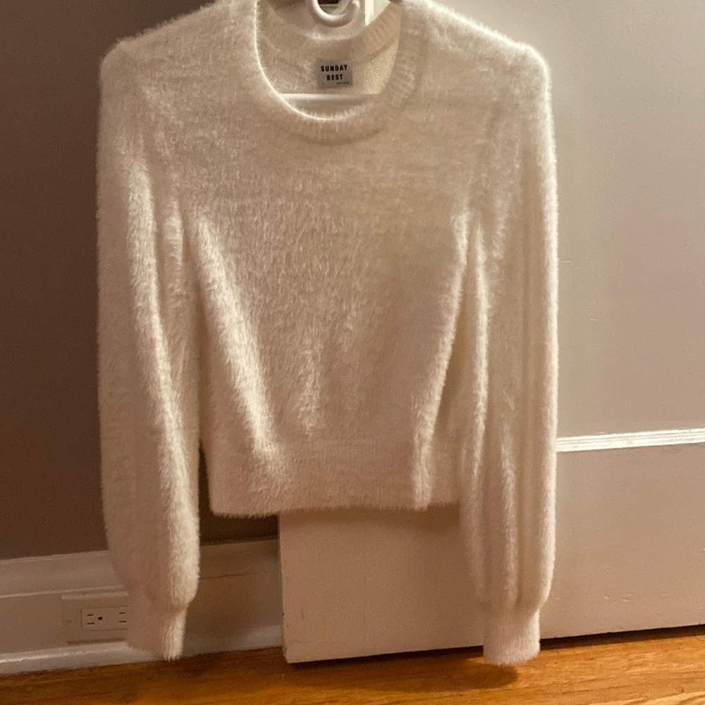 Aritzia kitten sweater small